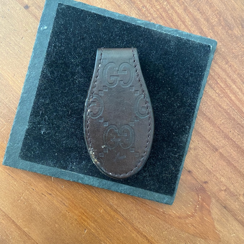 Gucci Brown Leather Money Clip with Embossed Design